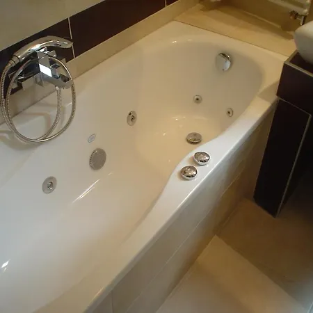 Pirelli Apartman Varsó