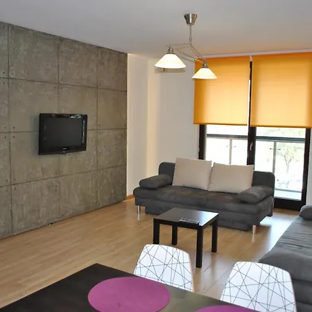 Apartment Pirelli Apartament *